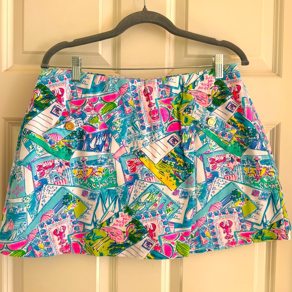 Lilly Pulitzer miniskirt with built in shorts. Size Large. Skort.